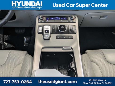 Used 2022 Hyundai Palisade SEL w/ Premium Package FWD image 23