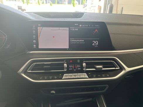Used 2022 BMW X7 xDrive40i w/ Premium Package AWD/4WD image 30