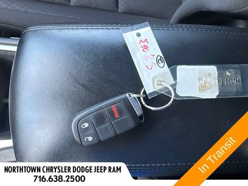 Used 2018 Jeep Grand Cherokee Laredo AWD/4WD image 34