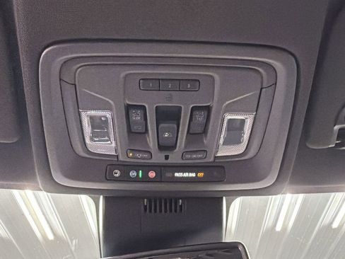 Used 2026 GMC Sierra 1500 Denali AWD/4WD image 36
