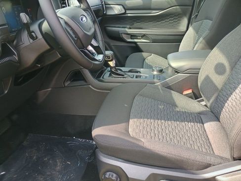 New 2025 Ford Ranger XLT w/ Black Appearance Package image 9