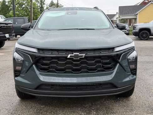 New 2026 Chevrolet Trax LT w/ Midnight Edition FWD image 10