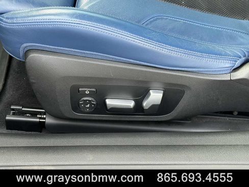 Used 2022 BMW M4 xDrive Competition image 11