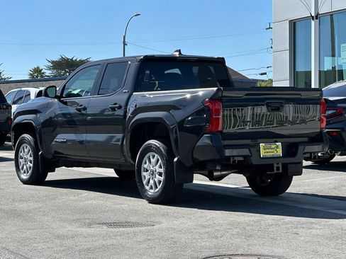 Used 2025 Toyota Tacoma SR5 AWD/4WD image 6