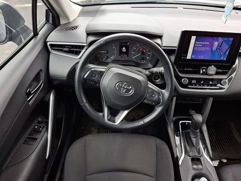Used 2023 Toyota Corolla Cross LE w/ Moonroof Package FWD image 10