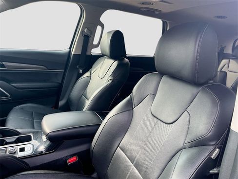 Used 2022 Kia Telluride EX w/ EX Premium Package image 21