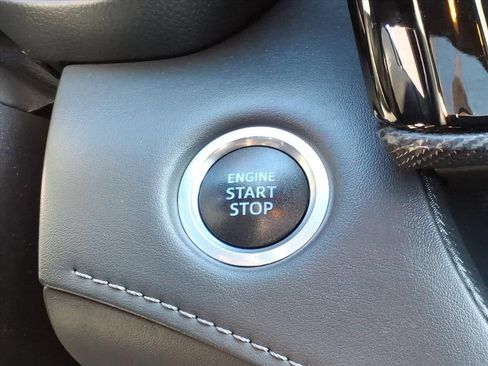 Used 2021 Toyota Highlander XSE image 21