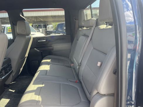 Used 2022 GMC Sierra 3500 SLT w/ SLT Premium Package image 15