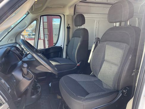 Used 2021 RAM ProMaster 2500 image 19