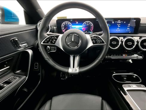 Used 2026 Mercedes-Benz CLA 250 image 4