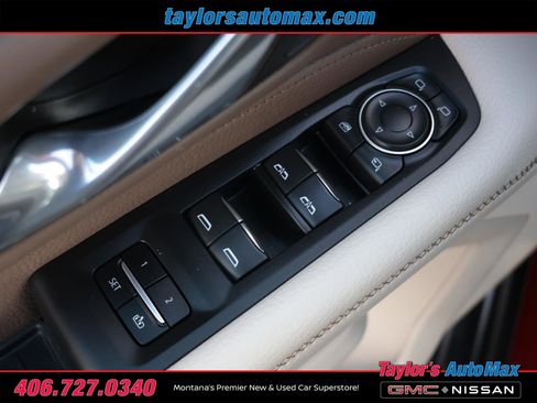 Used 2023 GMC Yukon XL Denali image 36