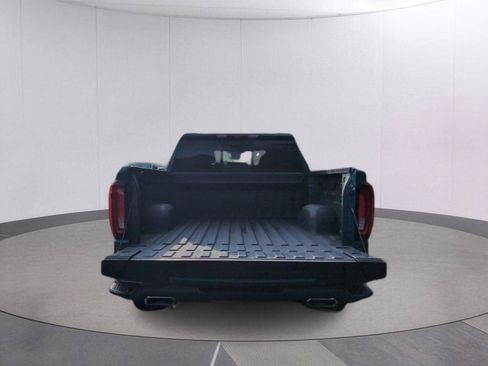 Used 2025 GMC Sierra 1500 Denali w/ Denali Reserve Package AWD/4WD image 5