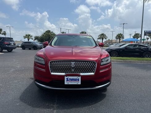 Used 2021 Lincoln Nautilus FWD w/ Equipment Group 101A image 6