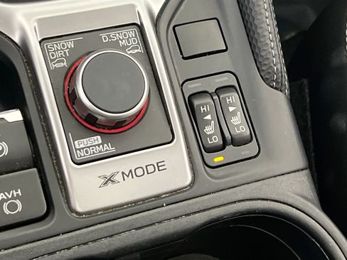 Used 2022 Subaru Forester Limited AWD/4WD image 19