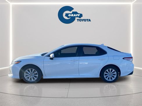 Used 2020 Toyota Camry LE image 12
