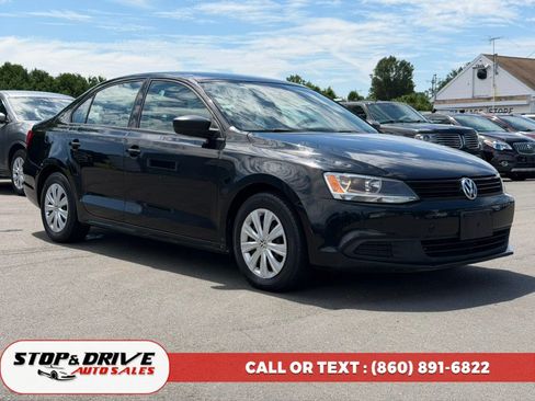 Used 2014 Volkswagen Jetta S FWD image 3