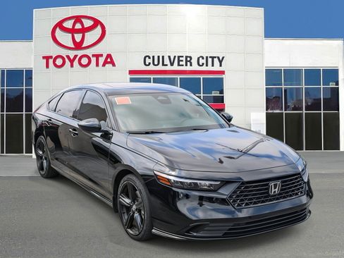 Used 2024 Honda Accord Sport image 1
