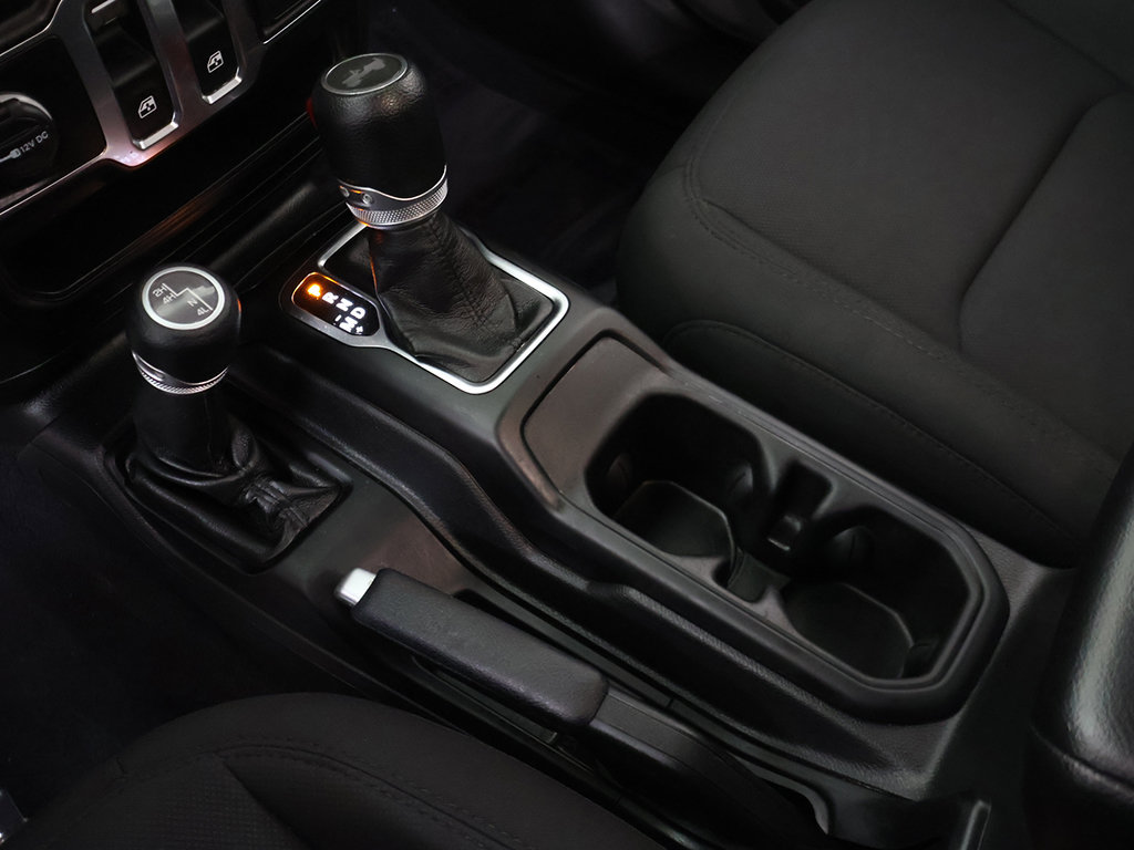 Used 2022 Jeep Wrangler Sport AWD/4WD image 43