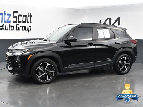 Used 2023 Chevrolet TrailBlazer RS image 2