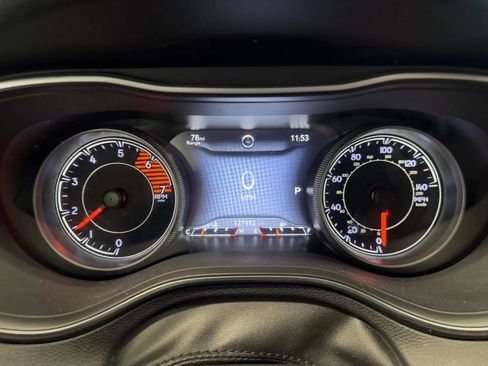 Used 2019 Jeep Cherokee Limited AWD/4WD image 31