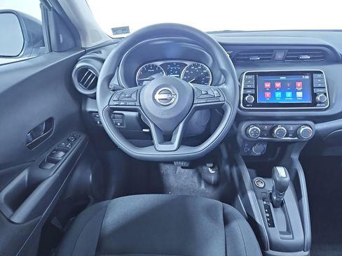 New 2025 Nissan Kicks Play S image 13
