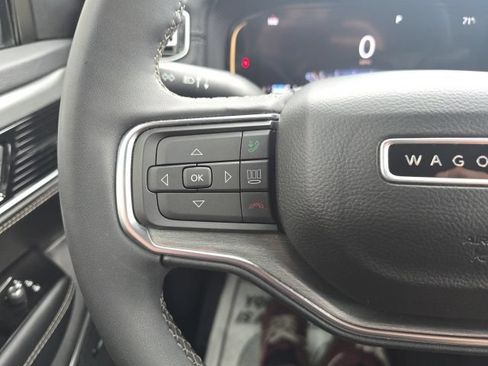 Used 2022 Jeep Wagoneer Series I AWD/4WD image 14