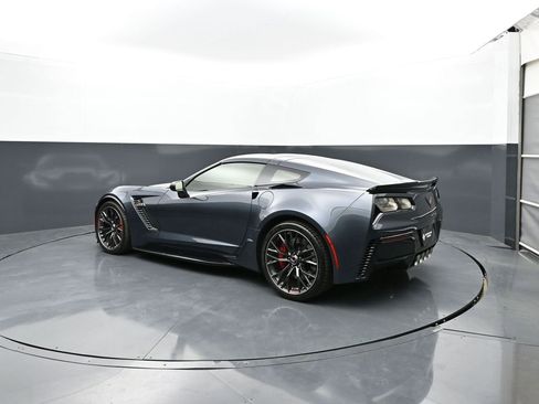 Used 2019 Chevrolet Corvette Z06 RWD image 7