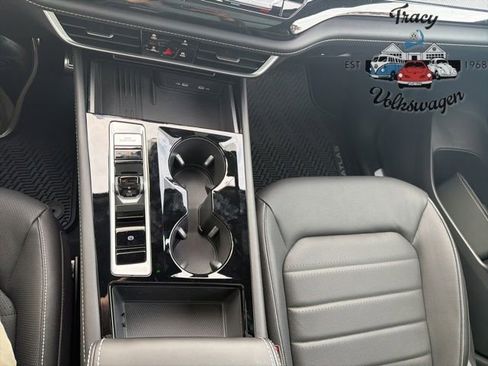 New 2026 Volkswagen Tiguan SEL R-Line image 13