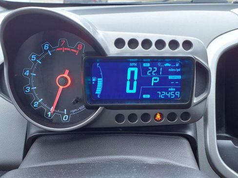 Used 2016 Chevrolet Sonic LT image 8