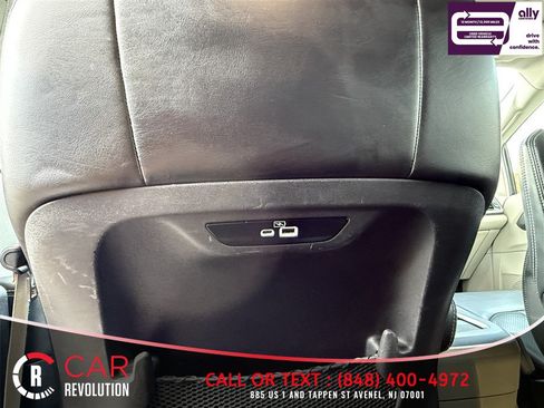 Used 2024 Chrysler Pacifica Limited FWD image 41