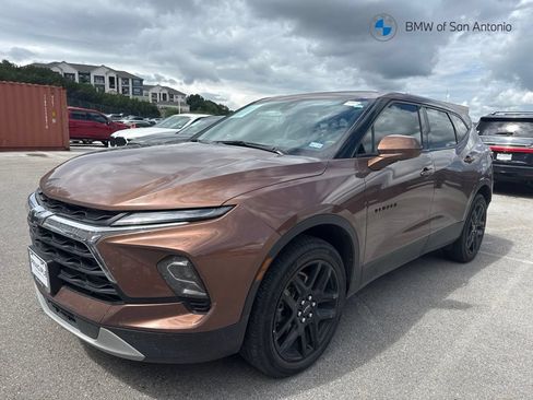 Used 2024 Chevrolet Blazer LT FWD image 1