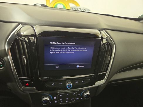 Used 2023 Chevrolet Traverse LT image 21
