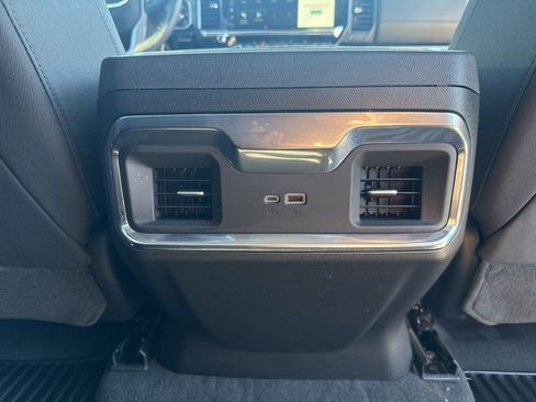 New 2026 GMC Sierra 1500 Elevation image 19