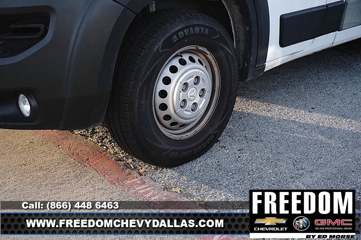 Used 2024 RAM ProMaster 2500 w/ Convenience Group FWD image 10