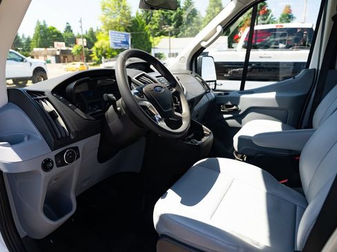 Used 2018 Ford Transit 350 XL RWD image 19