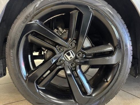 Used 2019 Honda Accord Sport image 13