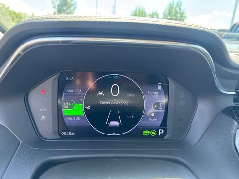 Used 2023 Chevrolet Bolt EUV LT FWD image 21