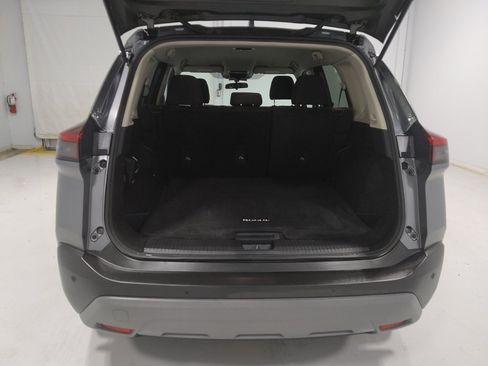 Used 2023 Nissan Rogue S AWD/4WD image 29