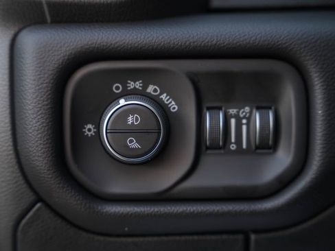 New 2026 RAM 1500 4x4 Crew Cab image 45