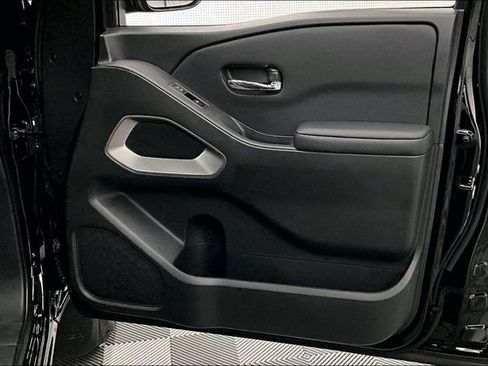 New 2026 Nissan Frontier SV image 38