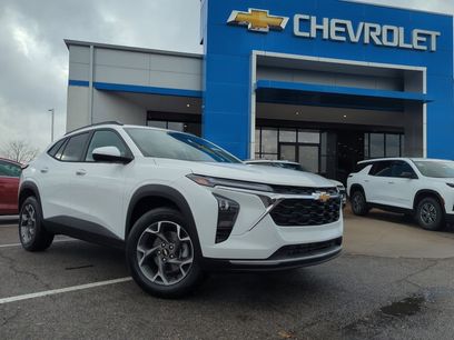 New 2026 Chevrolet Trax LT w/ Sunroof Package