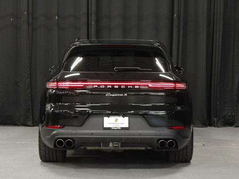 Certified 2024 Porsche Cayenne S AWD/4WD image 4