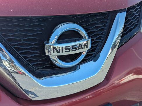 Used 2014 Nissan Rogue SV AWD/4WD image 11