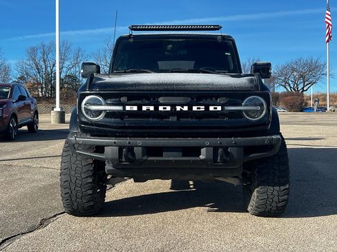 Used 2021 Ford Bronco Outer Banks image 3