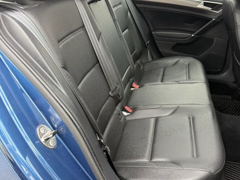 Used 2016 Volkswagen Golf SE image 15