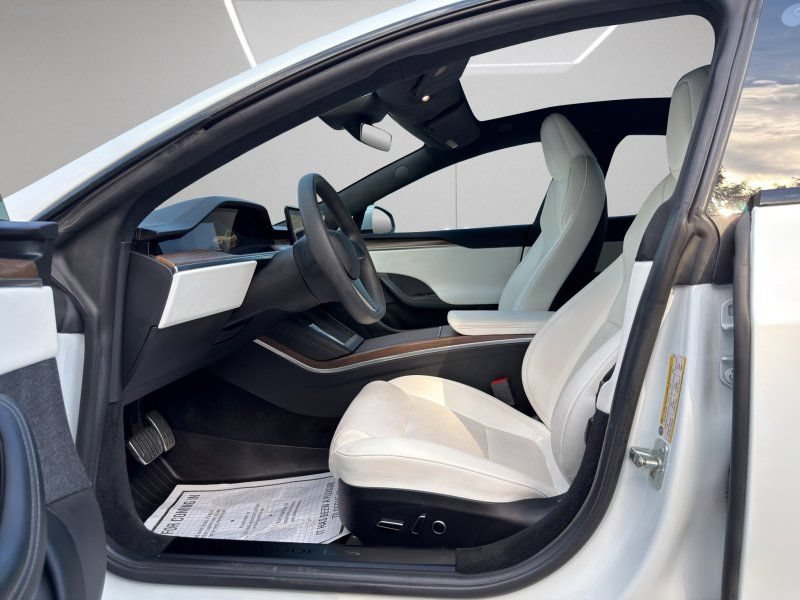 Used 2022 Tesla Model S AWD/4WD image 9