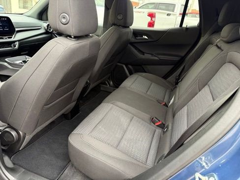 Used 2025 Chevrolet Equinox LT w/ Safety and Technology Package image 15