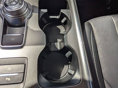 Used 2022 Ford Edge Titanium image 7