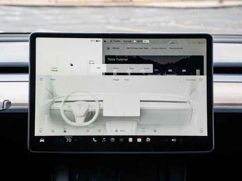 Used 2023 Tesla Model Y Long Range image 11