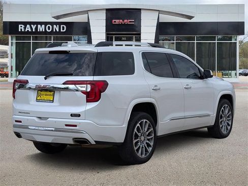 Used 2023 GMC Acadia Denali w/ Denali Technology Package image 4